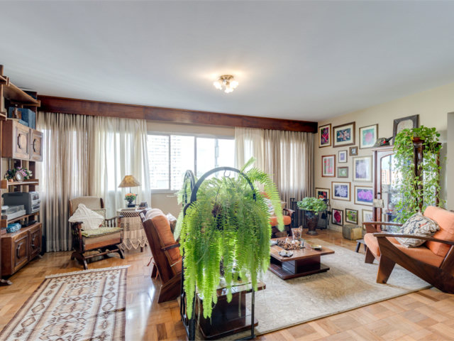 Apartamento à venda com 4 quartos, sendo 1 suíte,  em Chácara Santo Antônio, São Paulo, SP