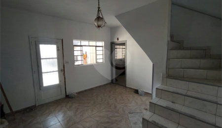 Sobrado à venda com 3 quartos em Vila Santa Clara, São Paulo, SP