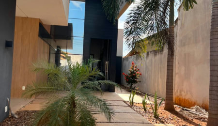 Casa à venda ou para alugar com 4 quartos, sendo 2 suítes,  em Santa Terezinha, Três Lagoas, MS