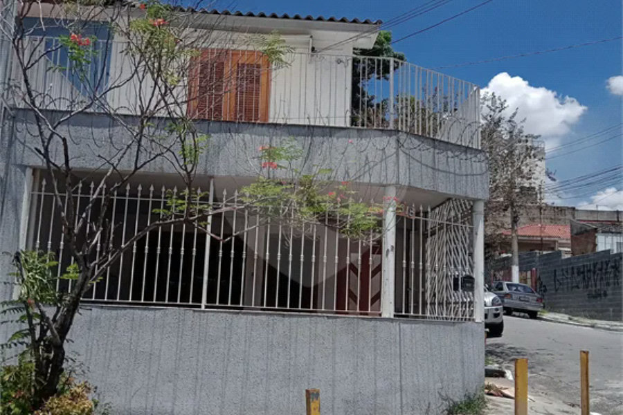 Sobrado à venda com 2 quartos em Tremembé, São Paulo, SP