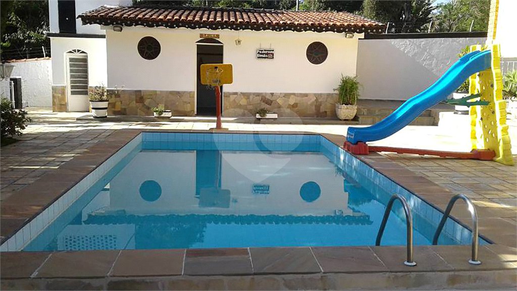 Chácara à venda com 5 quartos, sendo 3 suítes, em Vitória Régia, Atibaia, SP