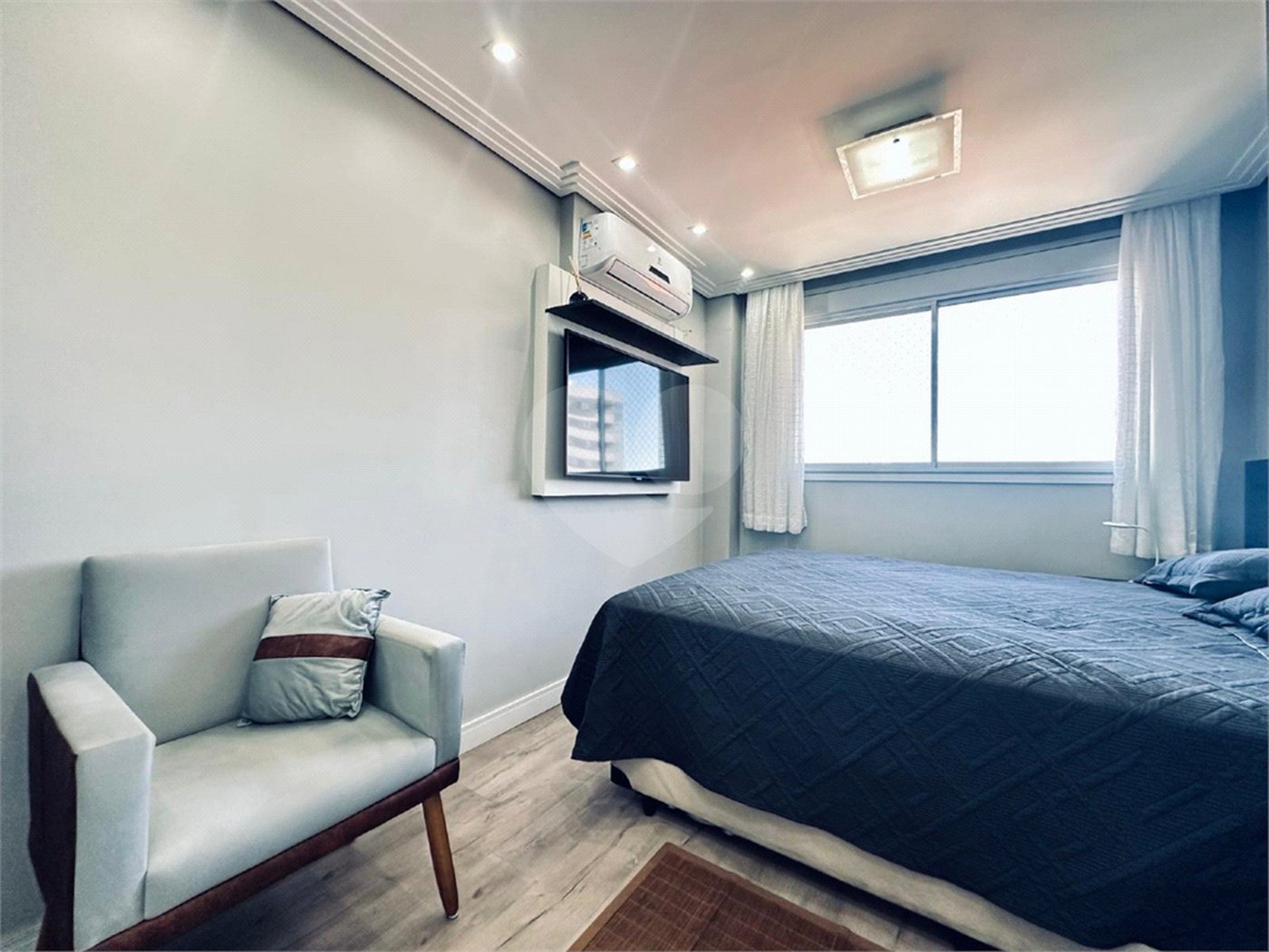 Apartamento à venda com 2 quartos, sendo 1 suíte, em Santo Amaro, São Paulo, SP