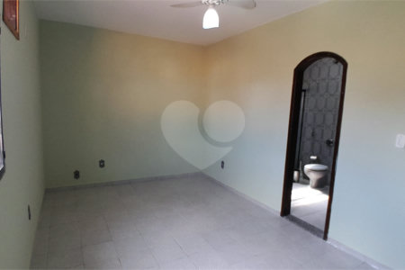 Casa à venda com 3 quartos, sendo 1 suíte, em Campo Grande, Rio de Janeiro, RJ