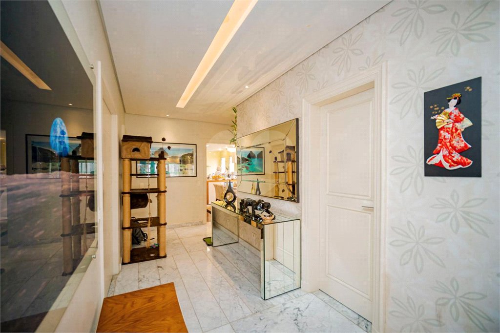 Apartamento à venda com 4 quartos, sendo 2 suítes,  em Vila Suzana, São Paulo, SP