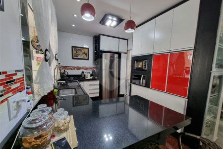 Casa à venda com 3 suítes no condomínio Horto Florestal I, Sorocaba - SP