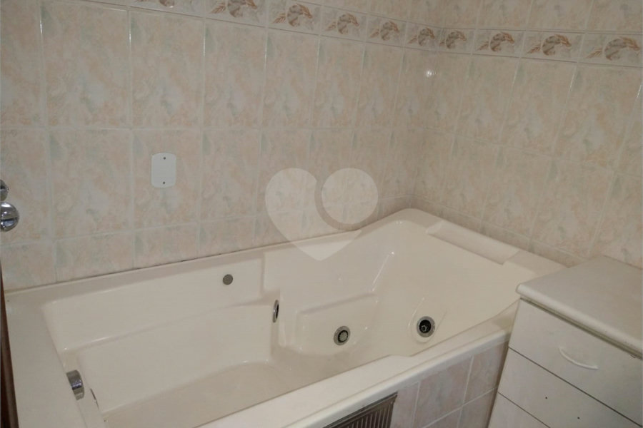 Casa à venda ou para alugar com 3 quartos, sendo 1 suíte, em Santana, São Paulo, SP
