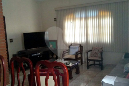 Casa à venda com 4 quartos, sendo 2 suítes, em Jardim Paulista, Atibaia, SP