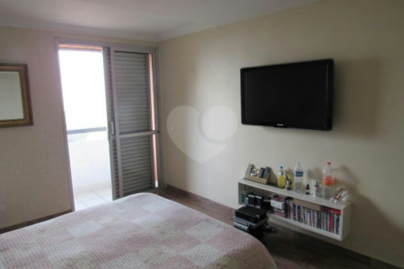 Apartamento à venda com 4 suítes em Jardim Ampliação, São Paulo, SP