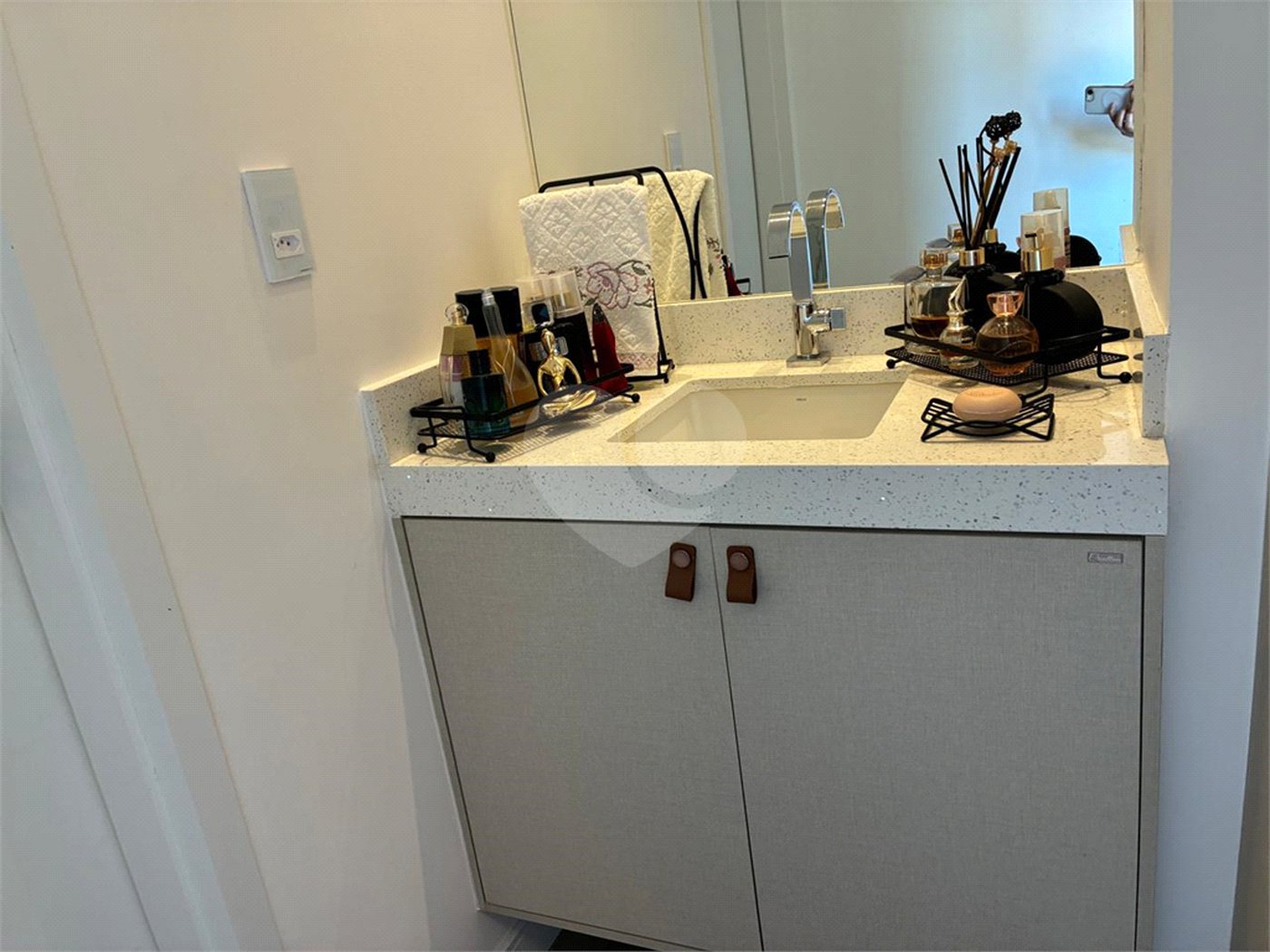 Apartamento à venda com 2 quartos, sendo 1 suíte, em Jardim Paulistano, Sorocaba, SP