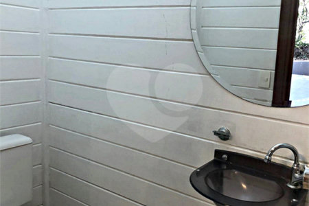 Casa à venda com 4 quartos, sendo 2 suítes, no condomínio Estância Marambaia, Vinhedo - SP