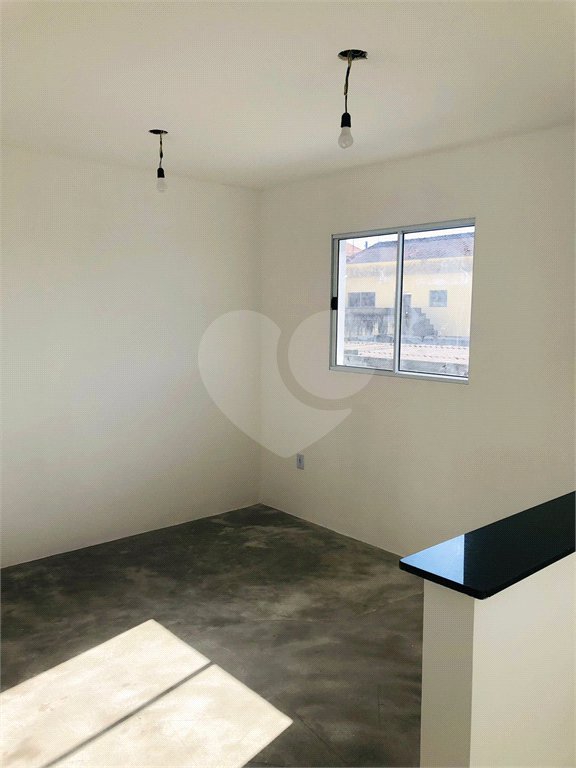 Casa à venda com 2 quartos no condomínio Residencial Turim, Mogi das Cruzes - SP