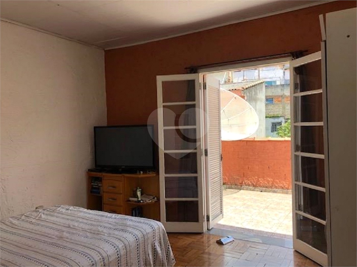 Sobrado à venda com 2 quartos em Vila Vitório Mazzei, São Paulo, SP