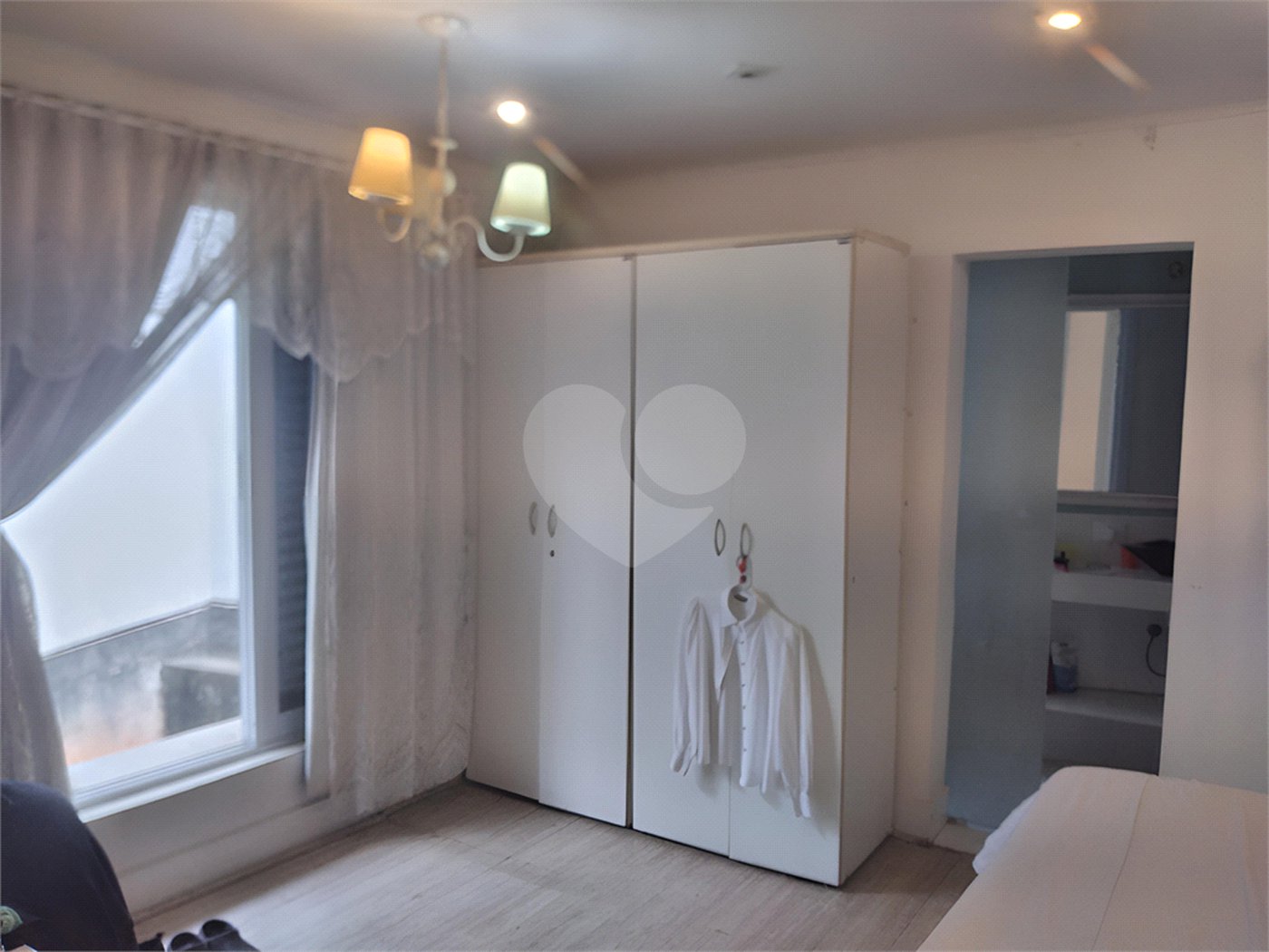 Casa à venda com 6 quartos, sendo 3 suítes, em Jardim Guedala, São Paulo, SP