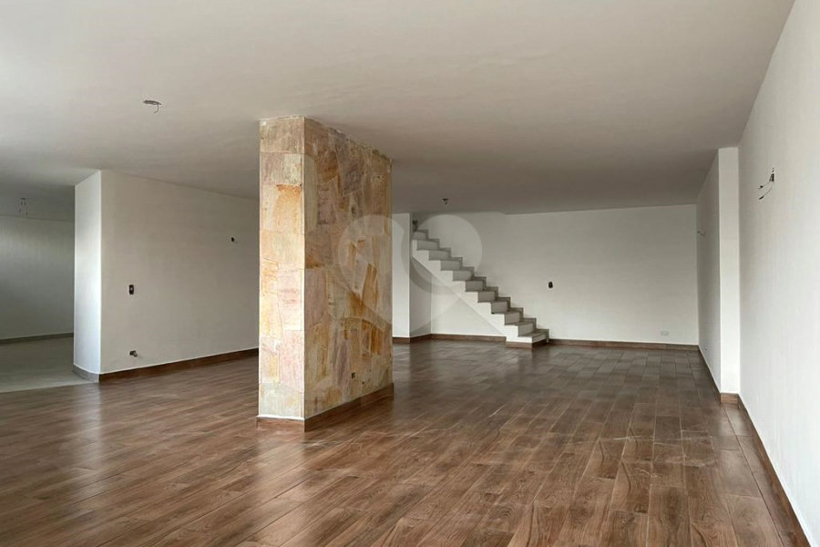 Casa à venda com 3 quartos, sendo 2 suítes, em Jardim Leonor Mendes de Barros, São Paulo, SP