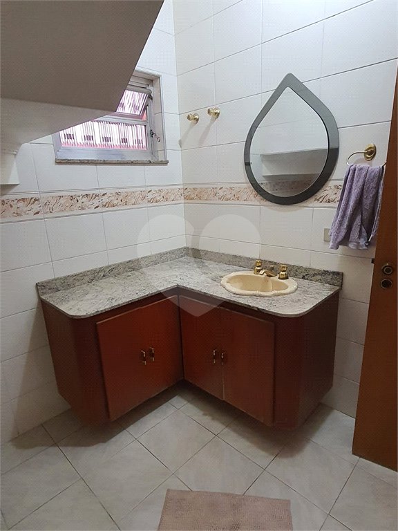 Sobrado à venda com 4 quartos, sendo 1 suíte, em Vila Pereira Barreto, São Paulo, SP