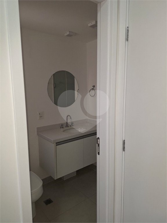 Apartamento à venda com 3 suítes em Vila Anastácio, São Paulo, SP
