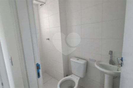 Apartamento à venda com 2 quartos em Vila Zat, São Paulo, SP