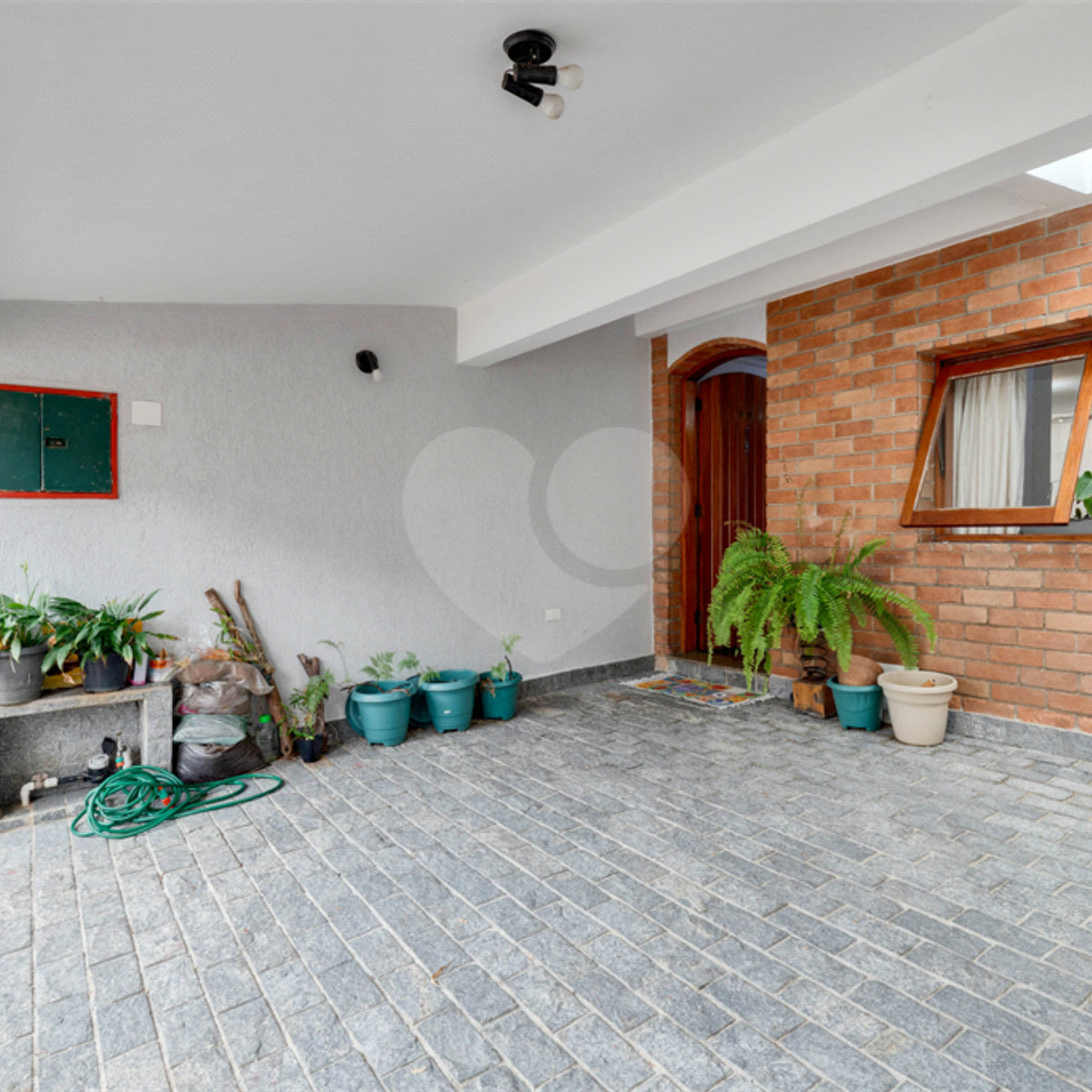 Casa de Vila à venda com 2 quartos, sendo 1 suíte, em Jardim Hípico, São Paulo, SP
