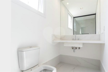 Casa à venda com 4 suítes no condomínio Hípica Garden, São Paulo - SP