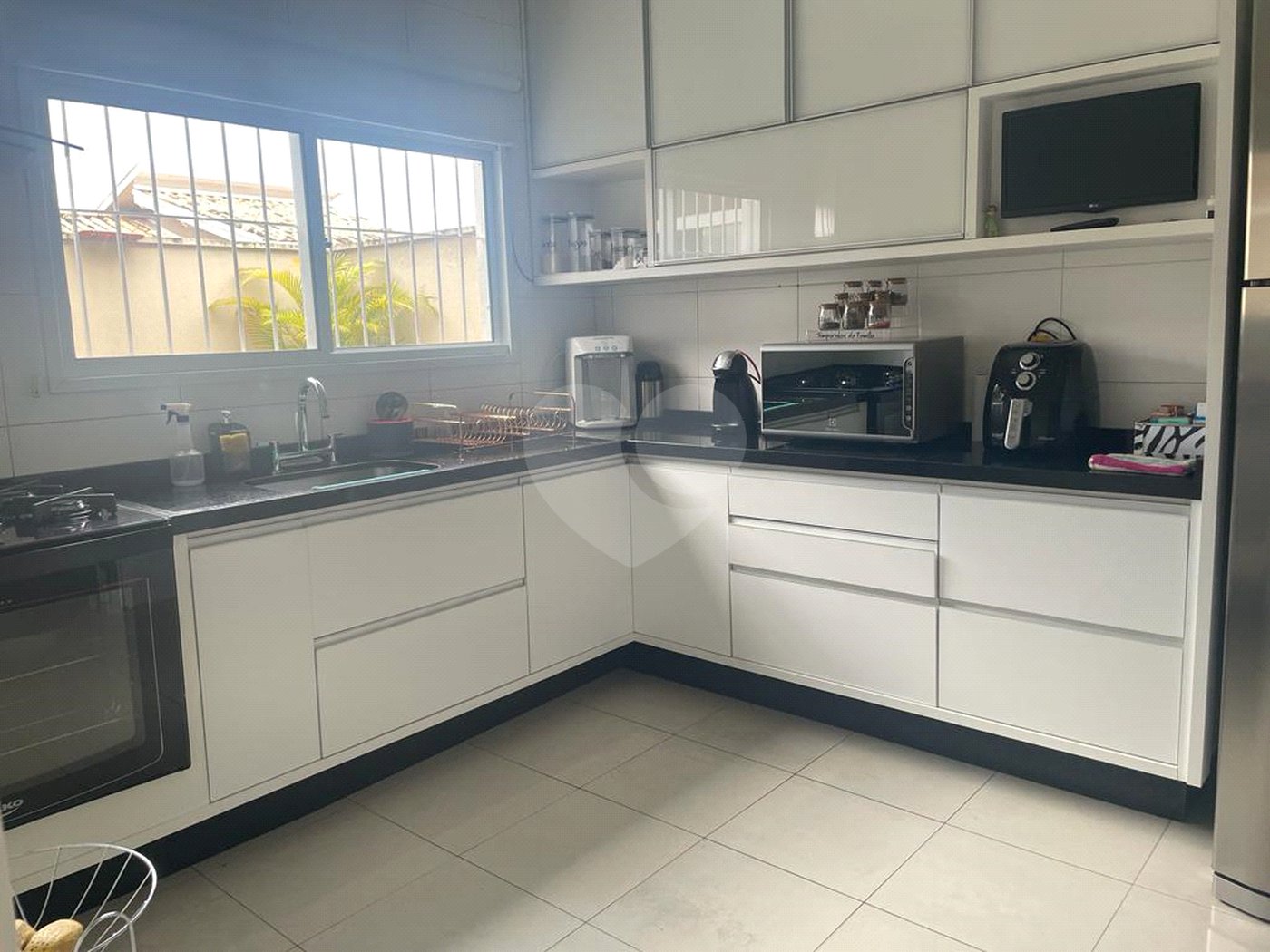 Casa à venda com 4 quartos, sendo 3 suítes,  no condomínio The House, São Paulo - SP