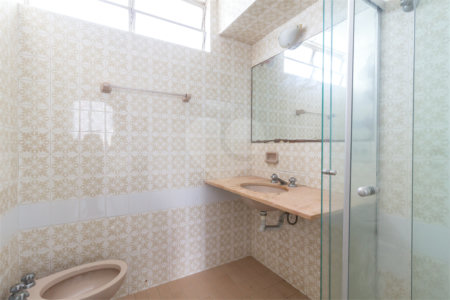 Apartamento à venda com 3 quartos, sendo 1 suíte, em Cerqueira César, São Paulo, SP