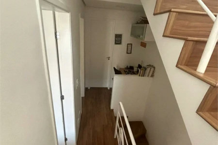 Casa à venda com 3 quartos, sendo 1 suíte, no condomínio Vila das Cores, São Paulo - SP