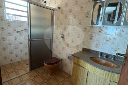 Casa à venda com 4 quartos, sendo 2 suítes,  em Vila Galvão, Guarulhos, SP
