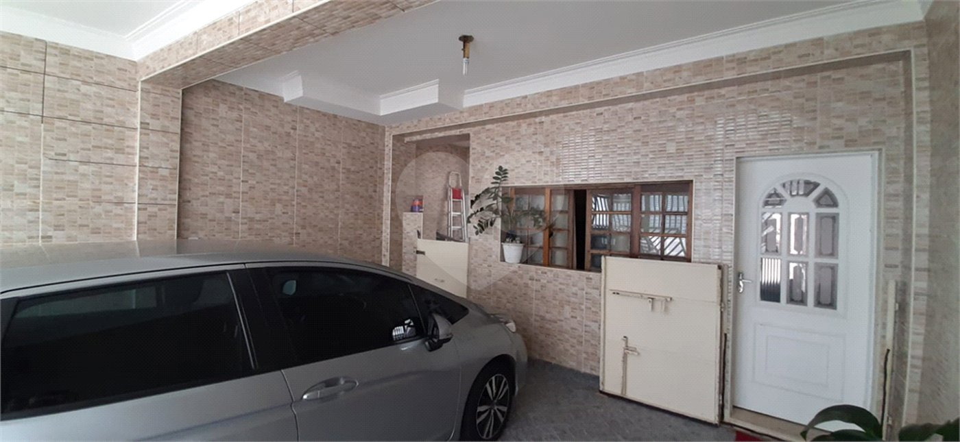 Sobrado à venda com 4 quartos em Santana, São Paulo, SP