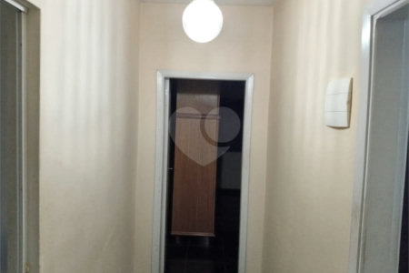 Casa à venda com 2 quartos no Centro, Araraquara, SP