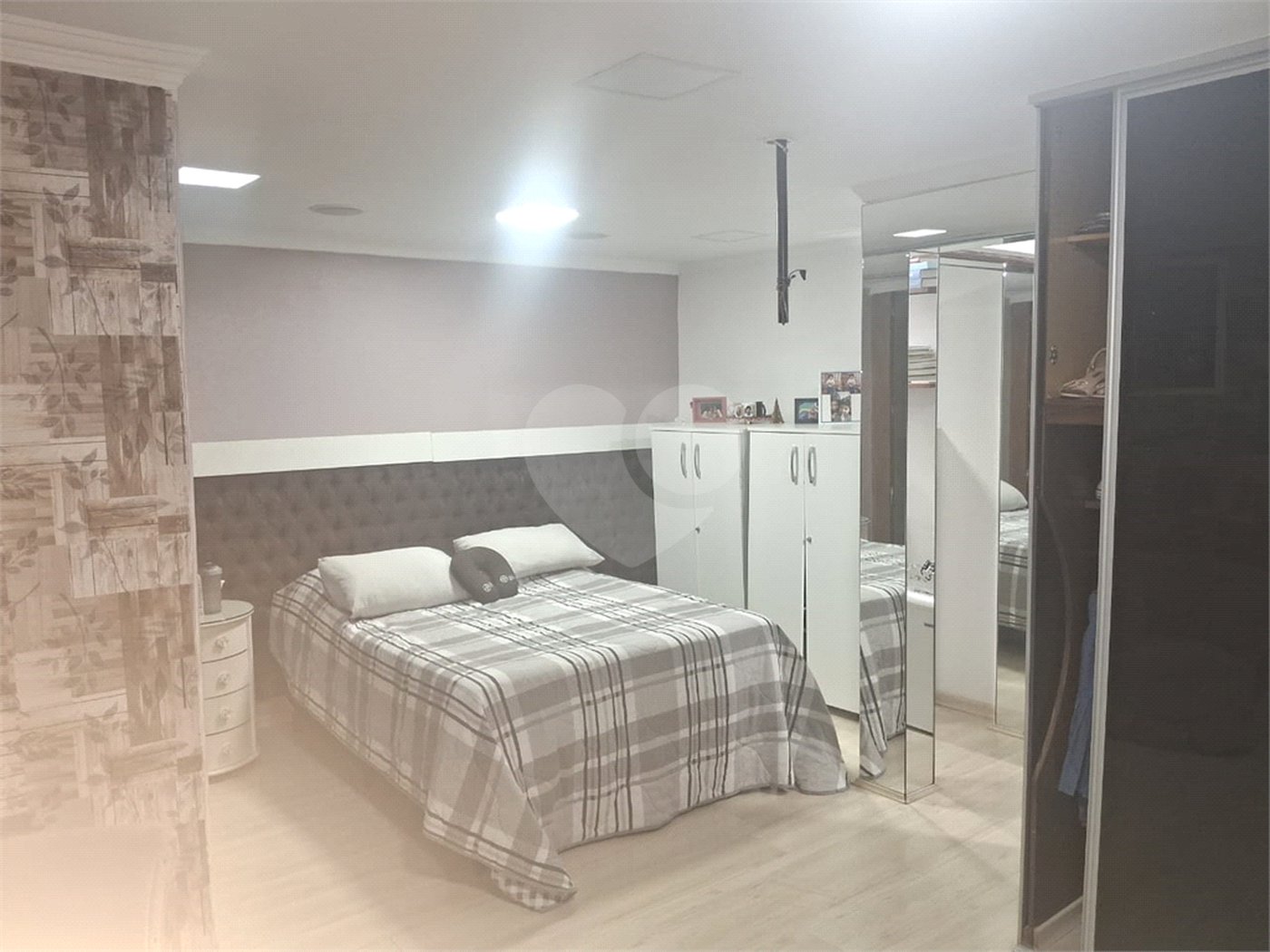 Sobrado à venda com 4 suítes em Vila Portuguesa, São Paulo, SP