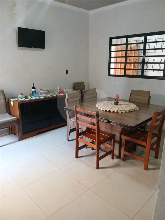 Casa à venda com 3 quartos, sendo 1 suíte,  em Jardim Amanda I, Hortolândia, SP
