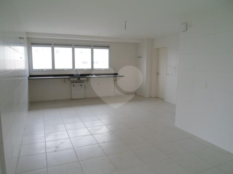 Apartamento à venda com 4 suítes em Campo Belo, São Paulo, SP