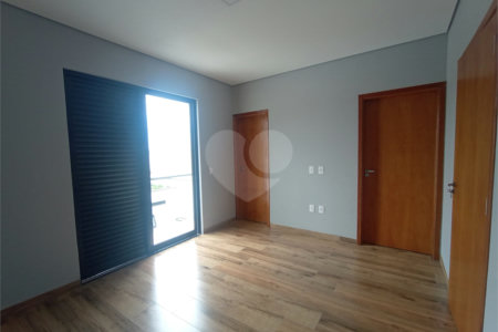 Casa à venda com 3 quartos, sendo 2 suítes, no condomínio Vila Rica, Indaiatuba - SP