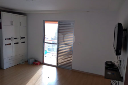 Sobrado à venda com 3 quartos, sendo 1 suíte, em Vila Santa Margarida, Ferraz de Vasconcelos, SP