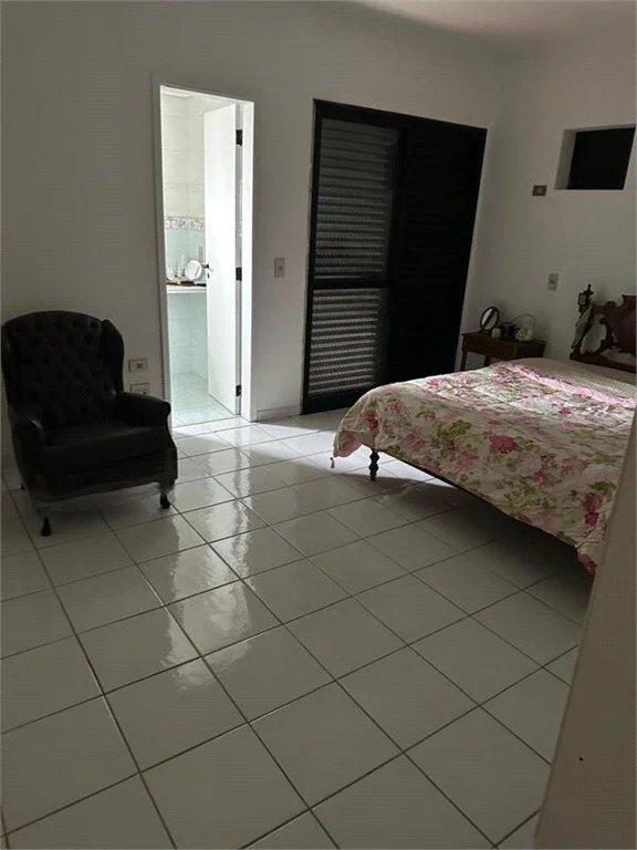 Apartamento para alugar com 4 quartos, sendo 2 suítes, em Real Parque, São Paulo, SP