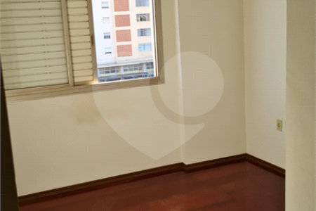 Apartamento à venda com 3 quartos, sendo 1 suíte,  no Centro, Araraquara, SP