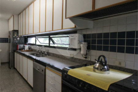 Apartamento à venda com 3 suítes em Vila Andrade, São Paulo, SP
