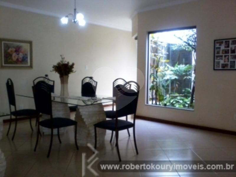 Casa à venda com 4 quartos em Parque Morumbi, Votorantim, SP