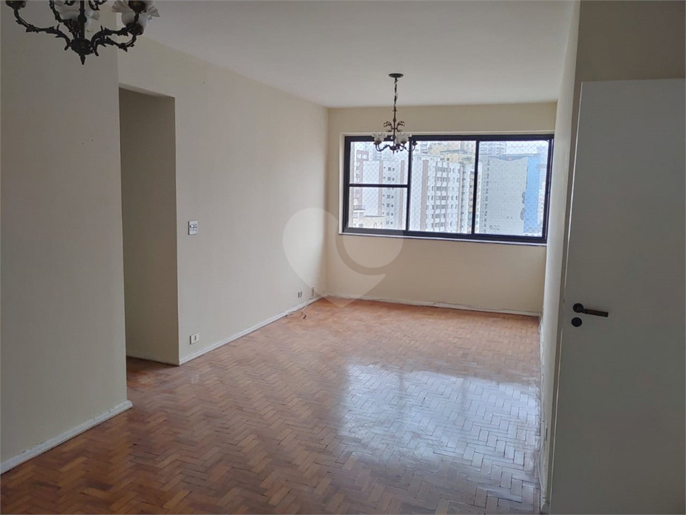 Apartamento à venda com 3 quartos, sendo 1 suíte, em Vila Mariana, São Paulo, SP