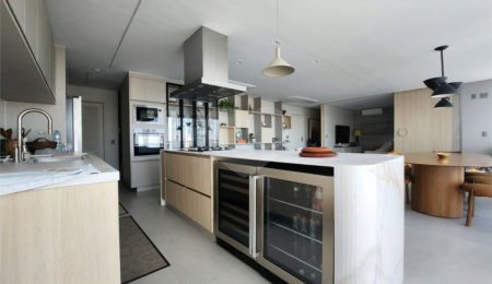 Apartamento à venda com 4 suítes em Jardim das Acácias, São Paulo, SP