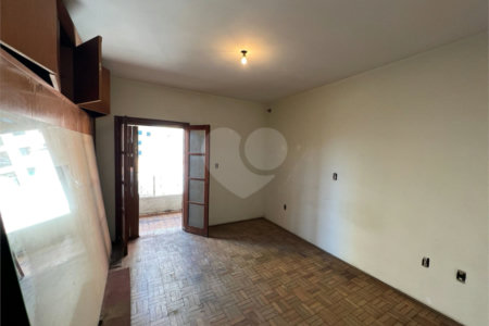 Casa à venda com 3 quartos, sendo 1 suíte, em Vila Vianelo, Jundiaí, SP
