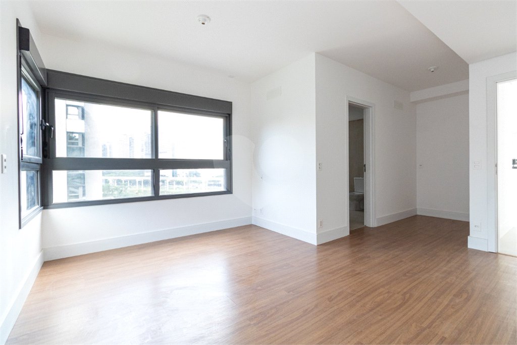Apartamento à venda com 2 suítes em Jardim Morumbi, São Paulo, SP