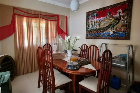 Casa à venda com 3 quartos, sendo 1 suíte, no condomínio Chácaras do Lago, Vinhedo - SP