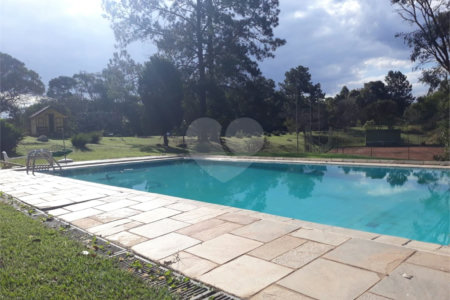 Sítio à venda com 5 quartos, sendo 3 suítes,  em Planalto Verde, São Roque, SP