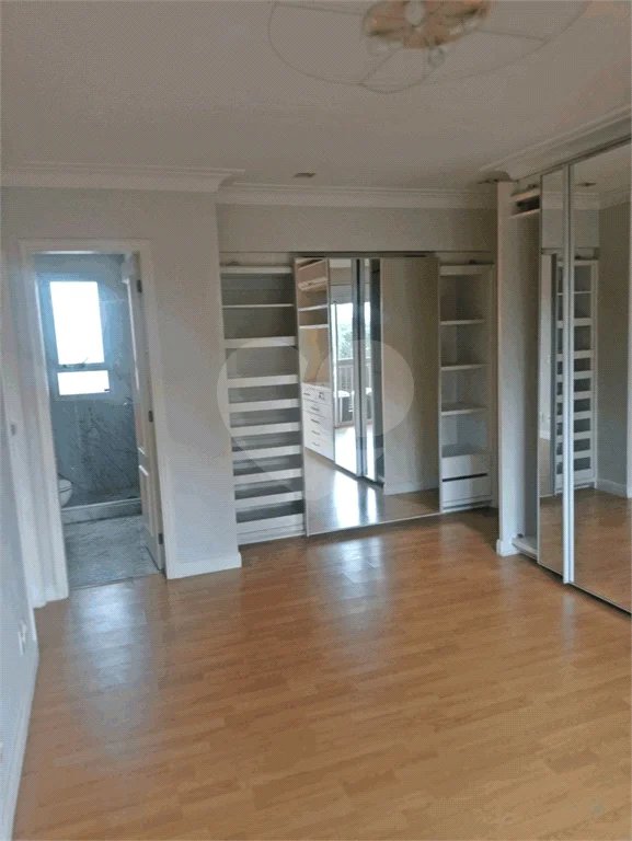 Apartamento a venda com 252 m² no Campo belo.