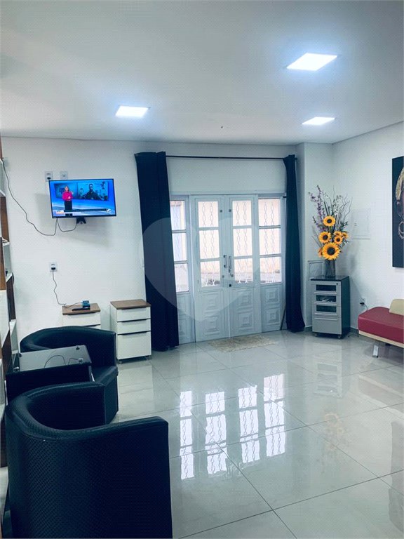 SALA COMERCIAL PROXIMO A UNIMED VILA NERY