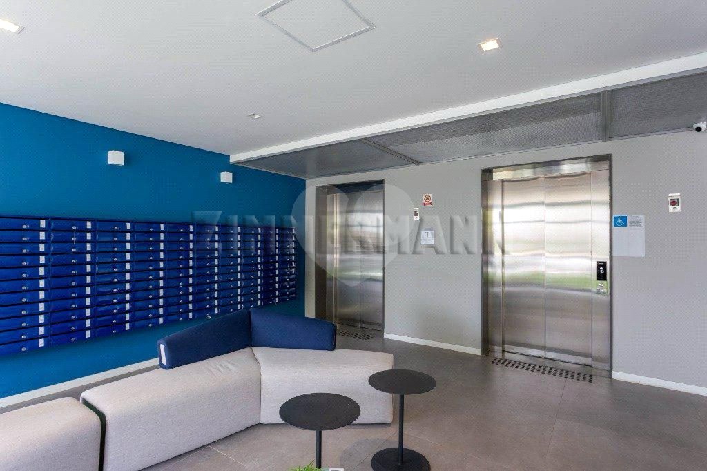Apartamento a venda com 1 dormitório, sala com varanda e próximo ao metrô Vila Madalena.