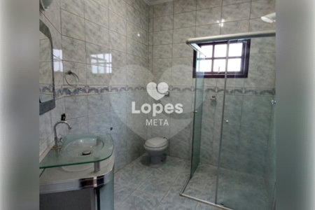 Casa à venda com 3 quartos, sendo 1 suíte, no condomínio Eldourado, São José dos Campos - SP
