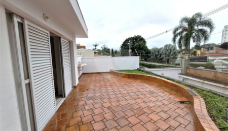 Sobrado à venda ou para alugar com 4 suítes em Granja Julieta, São Paulo, SP