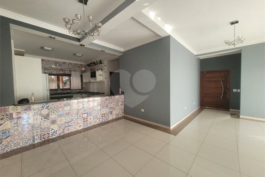 Casa para alugar com 5 quartos, sendo 2 suítes,  no condomínio Alpes de Caieiras, Caieiras - SP